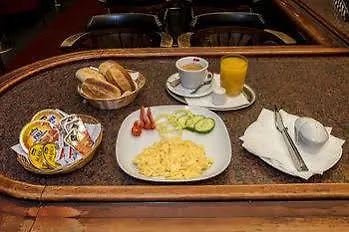 Hotell Film 3*