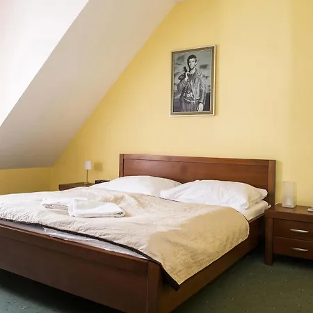 Film Vysoka Hotel 3*