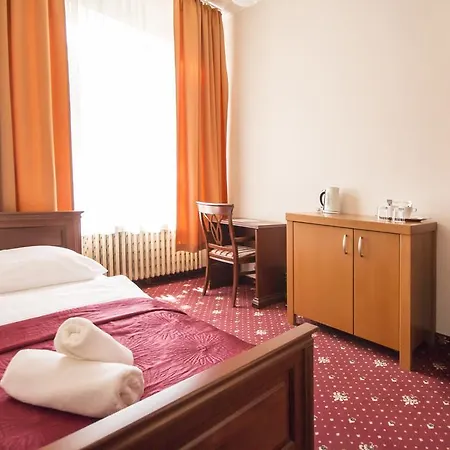 Film Vysoka Отель