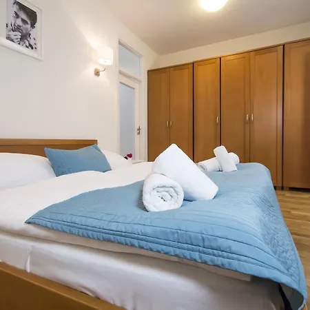 Film Hotel