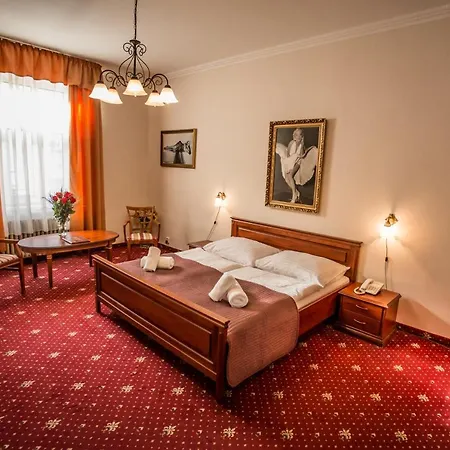 Отель Film Vysoka