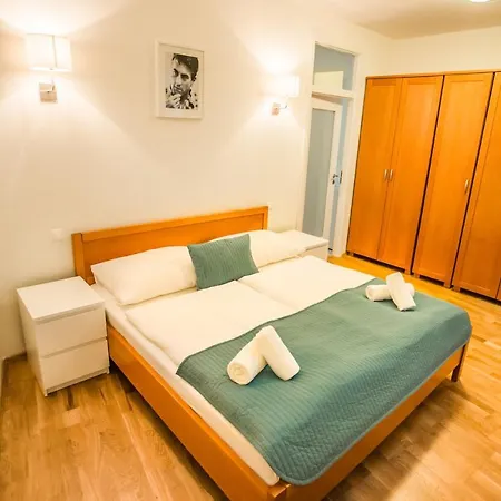Film Hotel