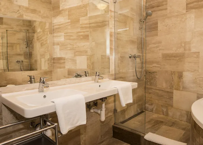 מלון Film Vysoka ברטיסלאבה