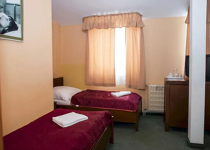 Film Vysoka מלון