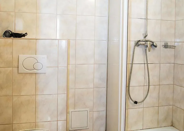 Film Vysoka 3* ברטיסלאבה